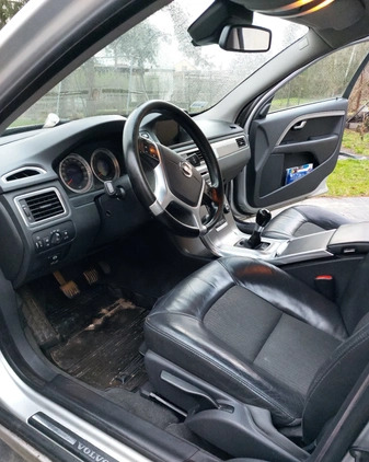 Volvo V70 cena 19000 przebieg: 466000, rok produkcji 2011 z Piastów małe 67